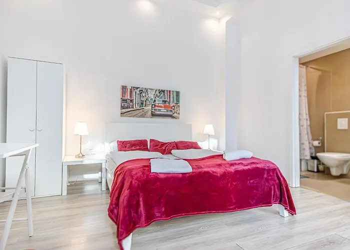 Sleek Studio Apt - Suitable For Longstays